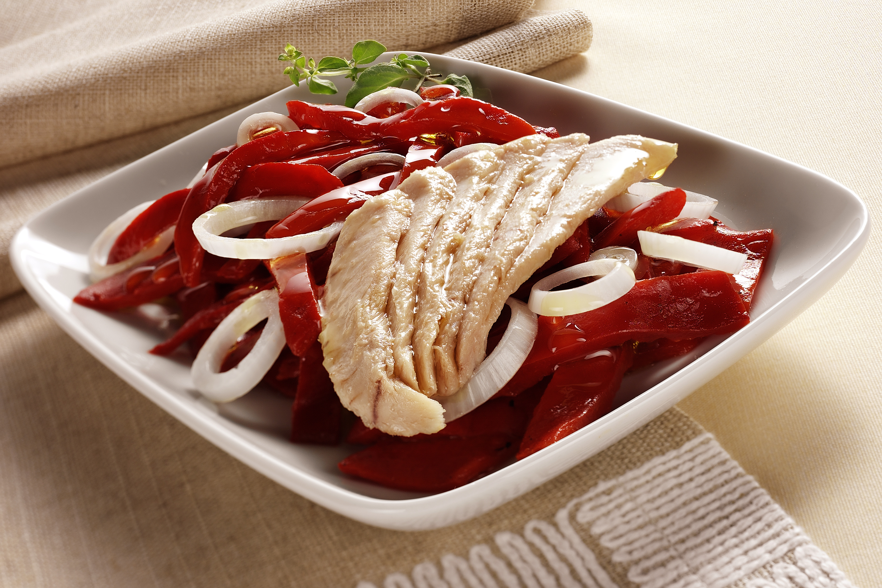 tuna belly  with red peppers